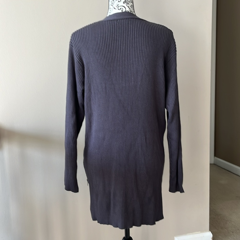 Ingrid & Isabel Ribbed V-Neck Sweater - Picture 5 of 7